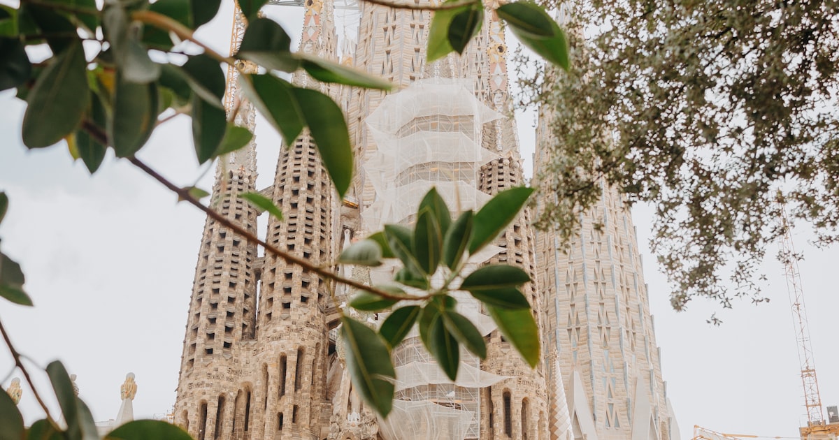 Barcelona with Kids: A Five-Day Family Itinerary for Gaudi, Beaches, and Tapas