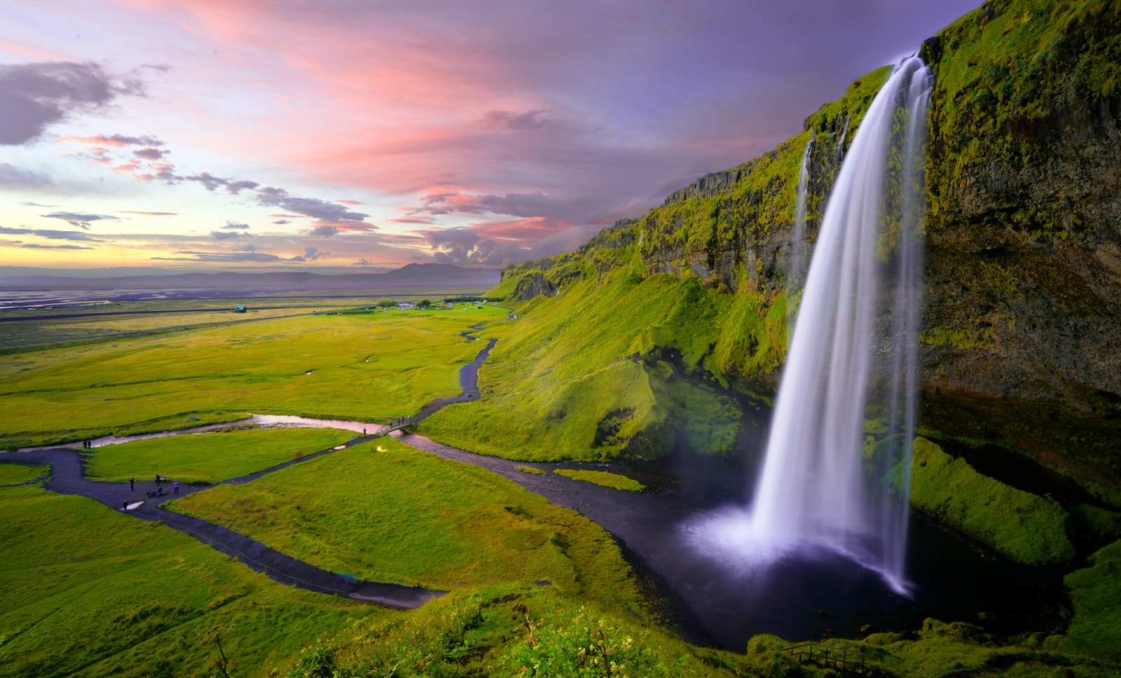 Iceland with Kids: Waterfalls, Glaciers, and the Family-Friendly Ring Road