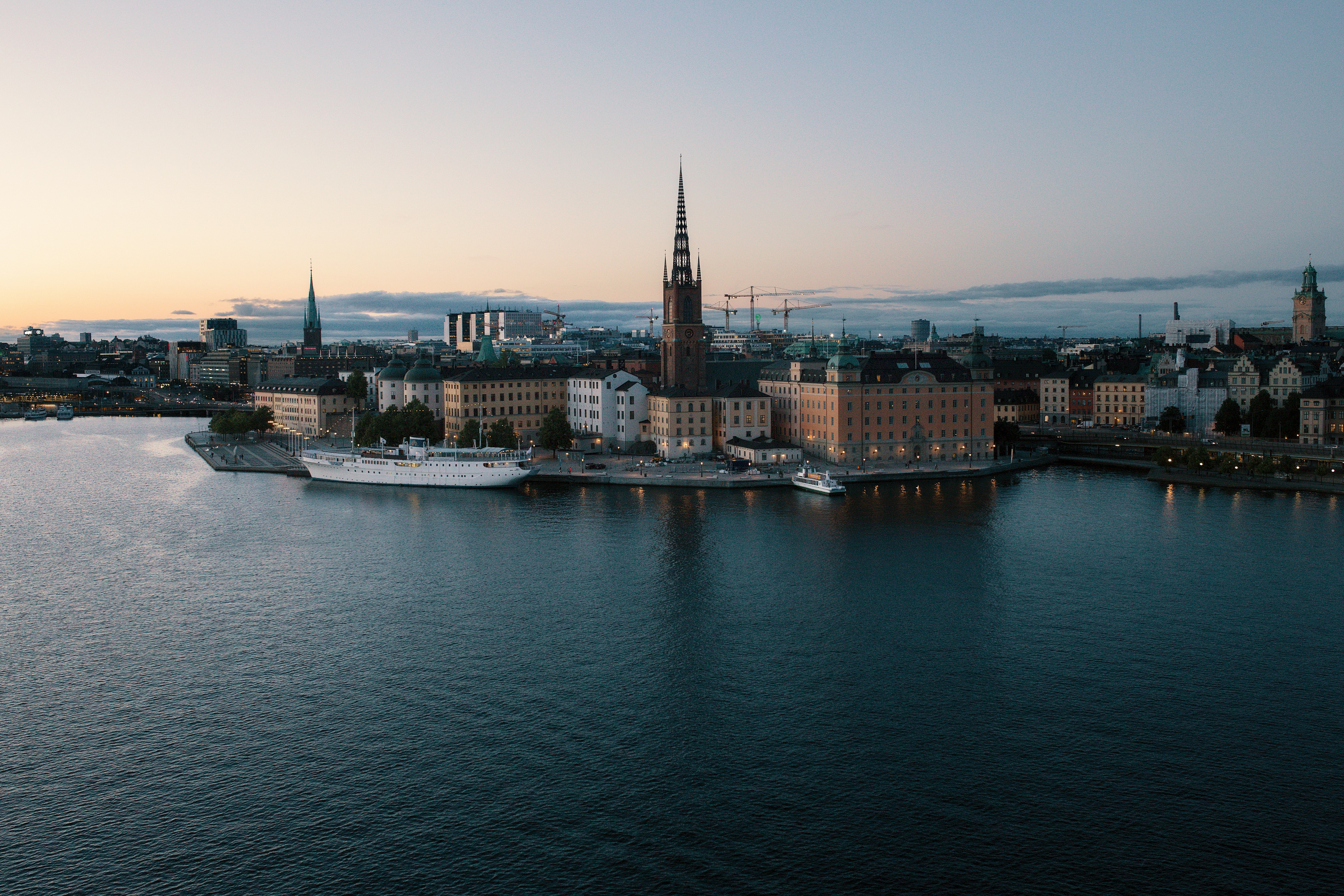 Olivia Rodrigo Stockholm 2027 at Avicii Arena: Family Travel Guide for the Sold-Out Show
