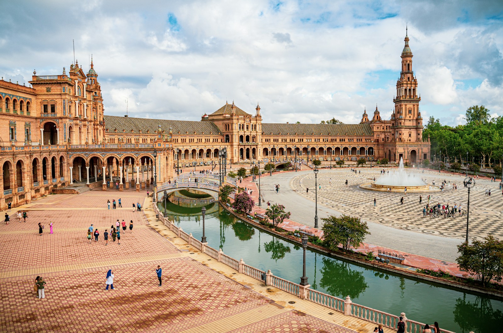 Karol G Sevilla 2027 at La Cartuja: Year-Ahead Family Travel Guide